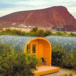 Campsite Camping Montana Roja, El Medano (Tenerife)